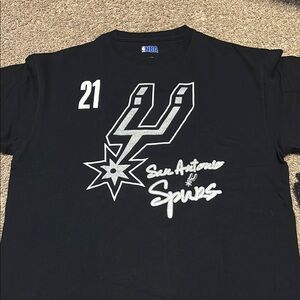 NBA Spurs Black and White Graphic Tee
